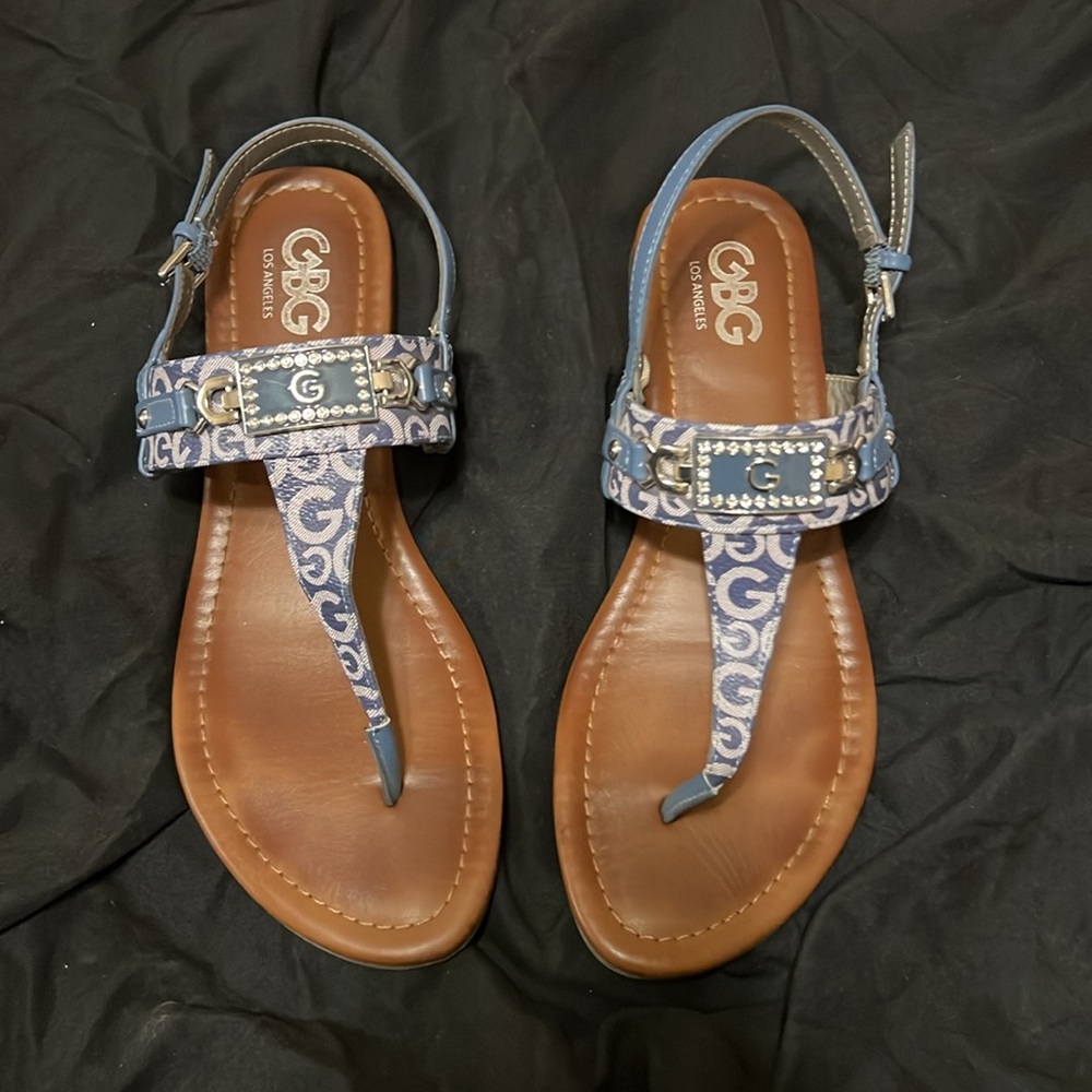 Sandals - Picture 2 of 4
